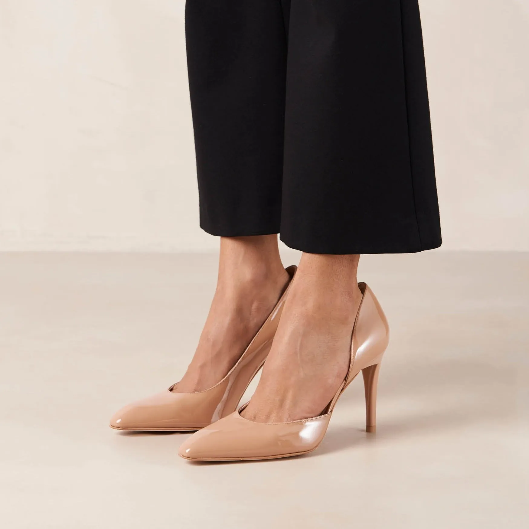 Amelia Onix Beige Leather Pumps